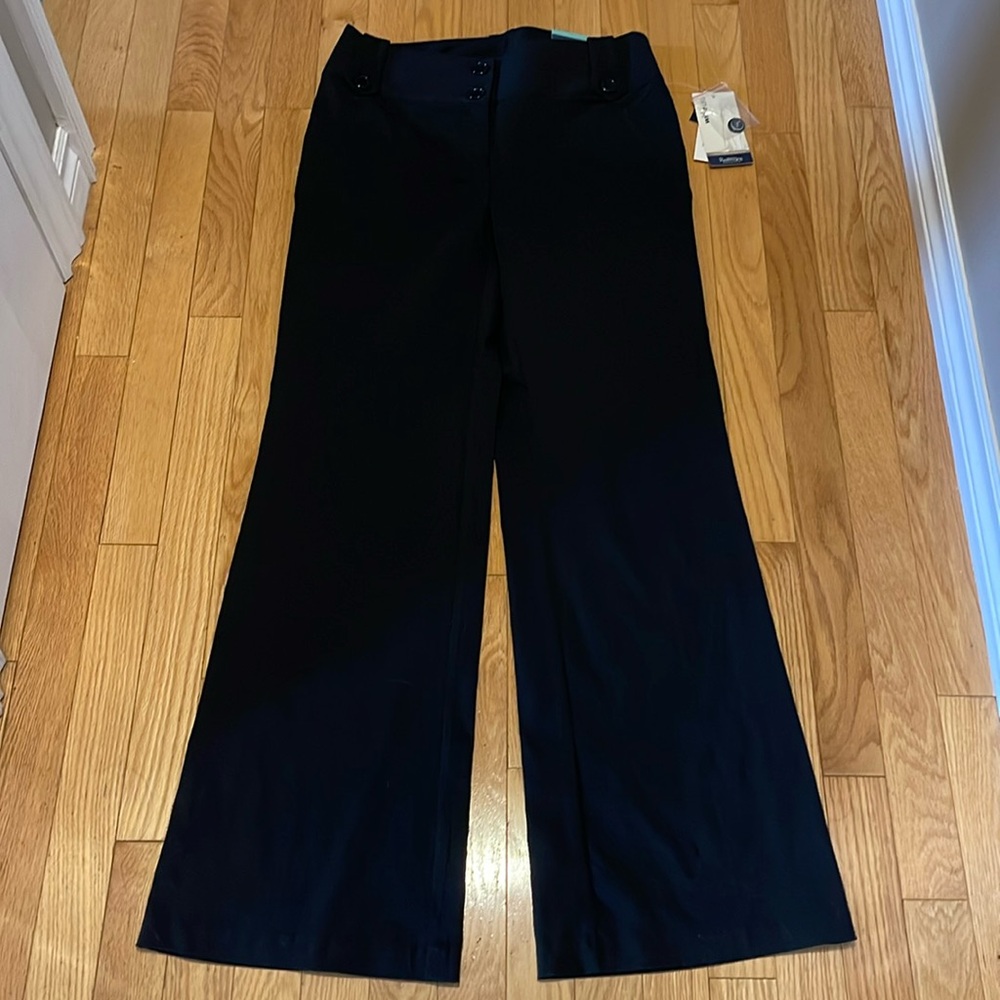 Reitmans wide leg preferred fit pants size 7 ( 30/32) new with tags
